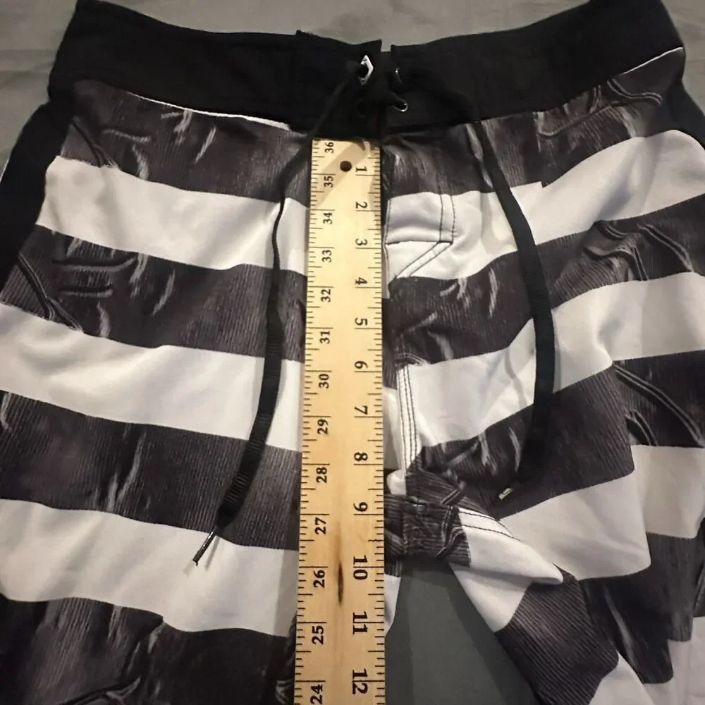 Quicksilver Cypher Series Board Shorts 4 Way Stretch Mens 31 Black Striped Swim